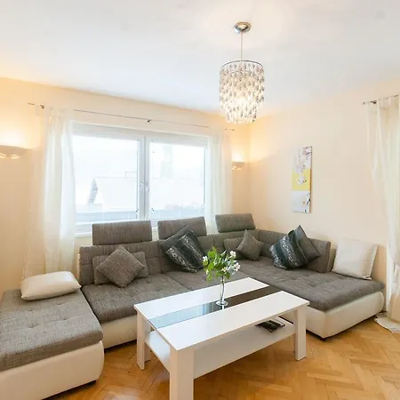 Appartments Zell Am 젤암제