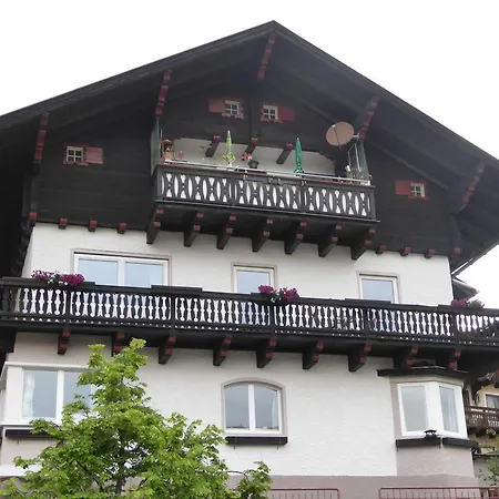 Appartments Zell Am Daire *